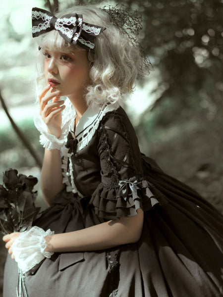 Gothic Lolita Dresses Bows Lace Black