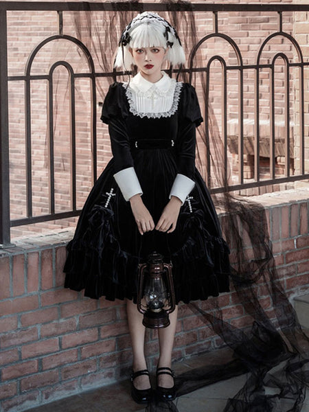 Gothic Lolita Dresses Ruffles Lace Black