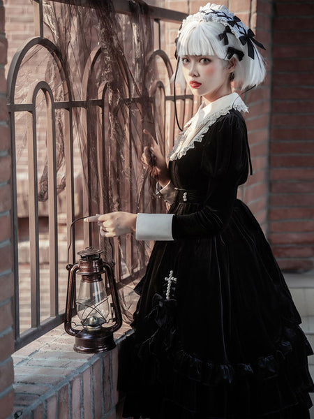 Gothic Lolita Dresses Ruffles Lace Black
