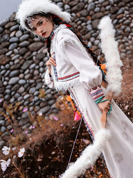 Pastoral Style Lolita Outfits White Jacquard Fringe Long Sleeves Overcoat Top
