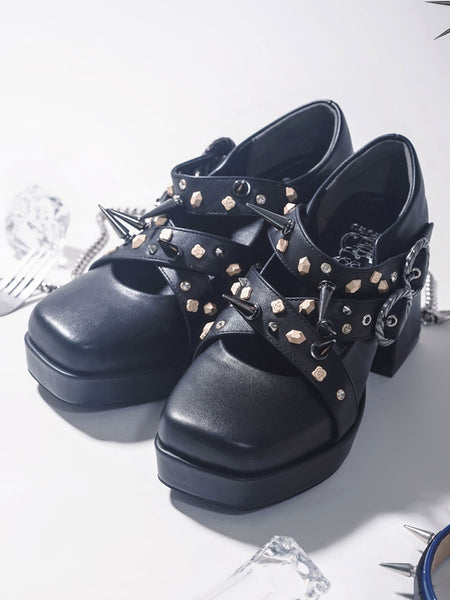 Gothic Lolita Footwear Black Metallic Grommets Pointed Toe PU Leather Lolita Pumps